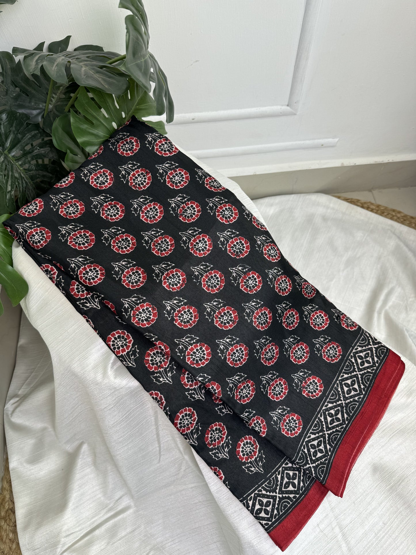 Black Makhan Silk Saree