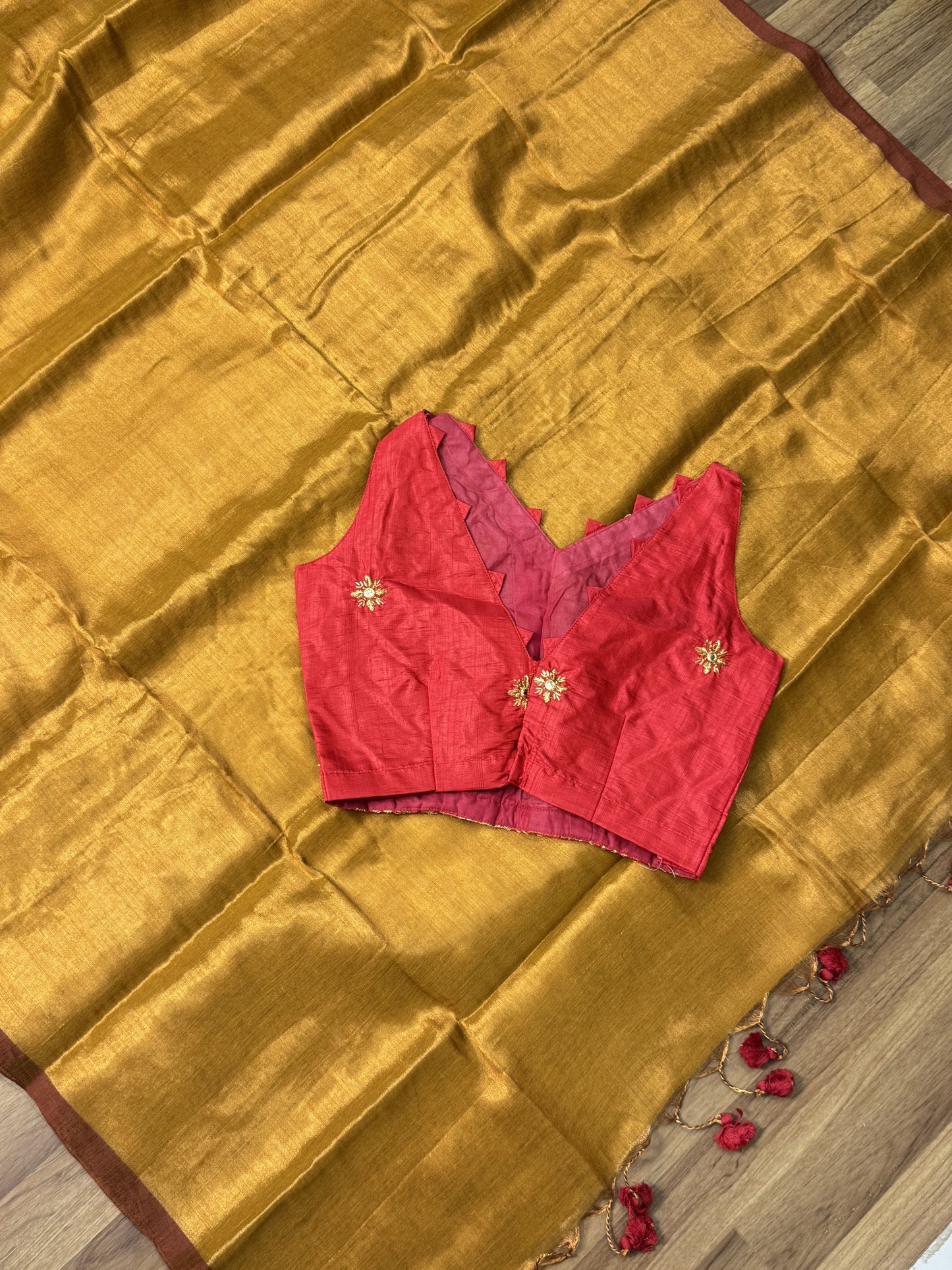 Golden Caramel,Maroon Border,Red Tassel Plain Khadi Tissue Saree With Stitched Blouse