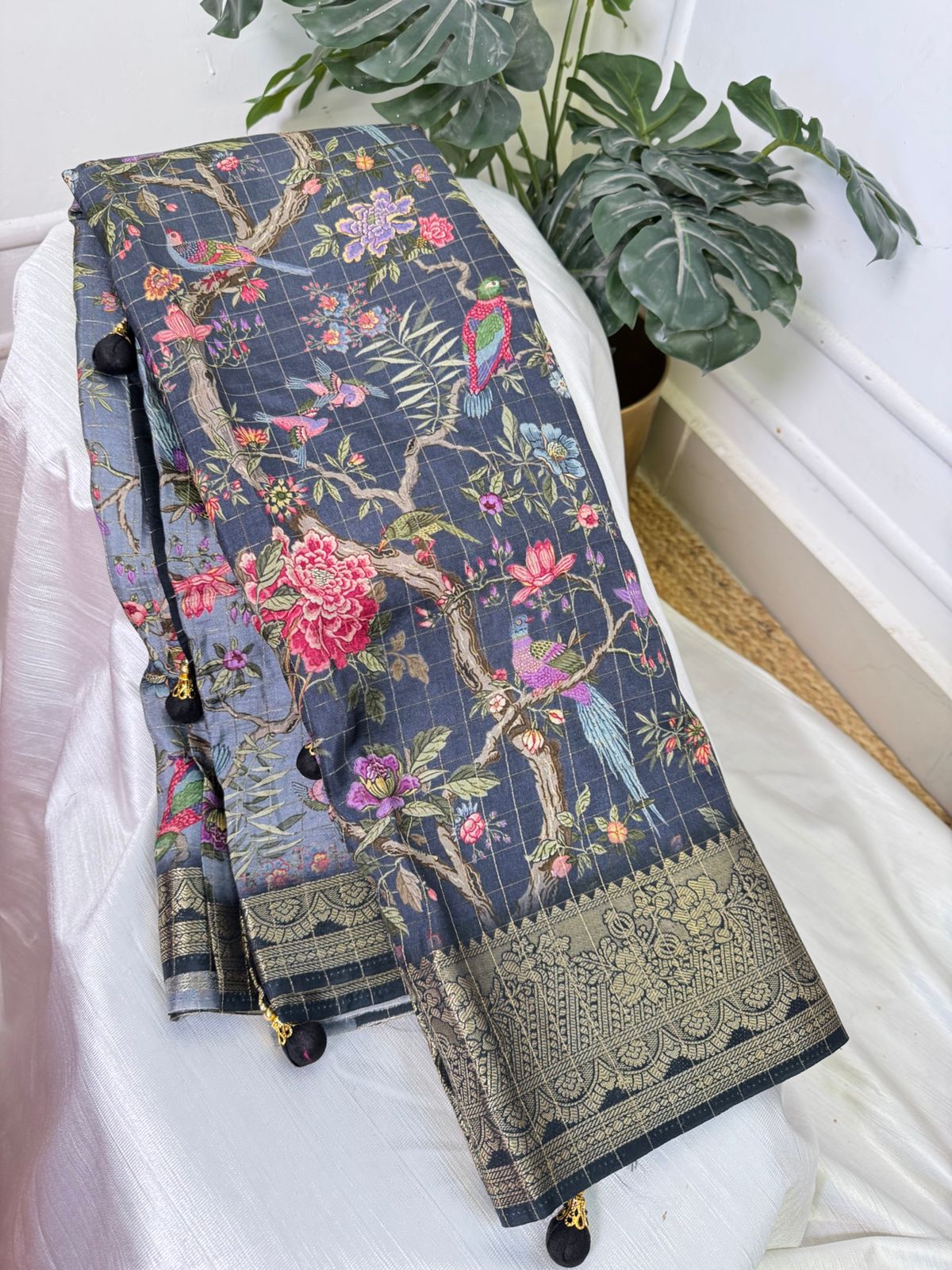 Grey Viscose Dola Silk Saree