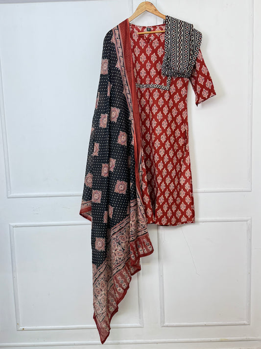 Maroon & Black Kurti Set