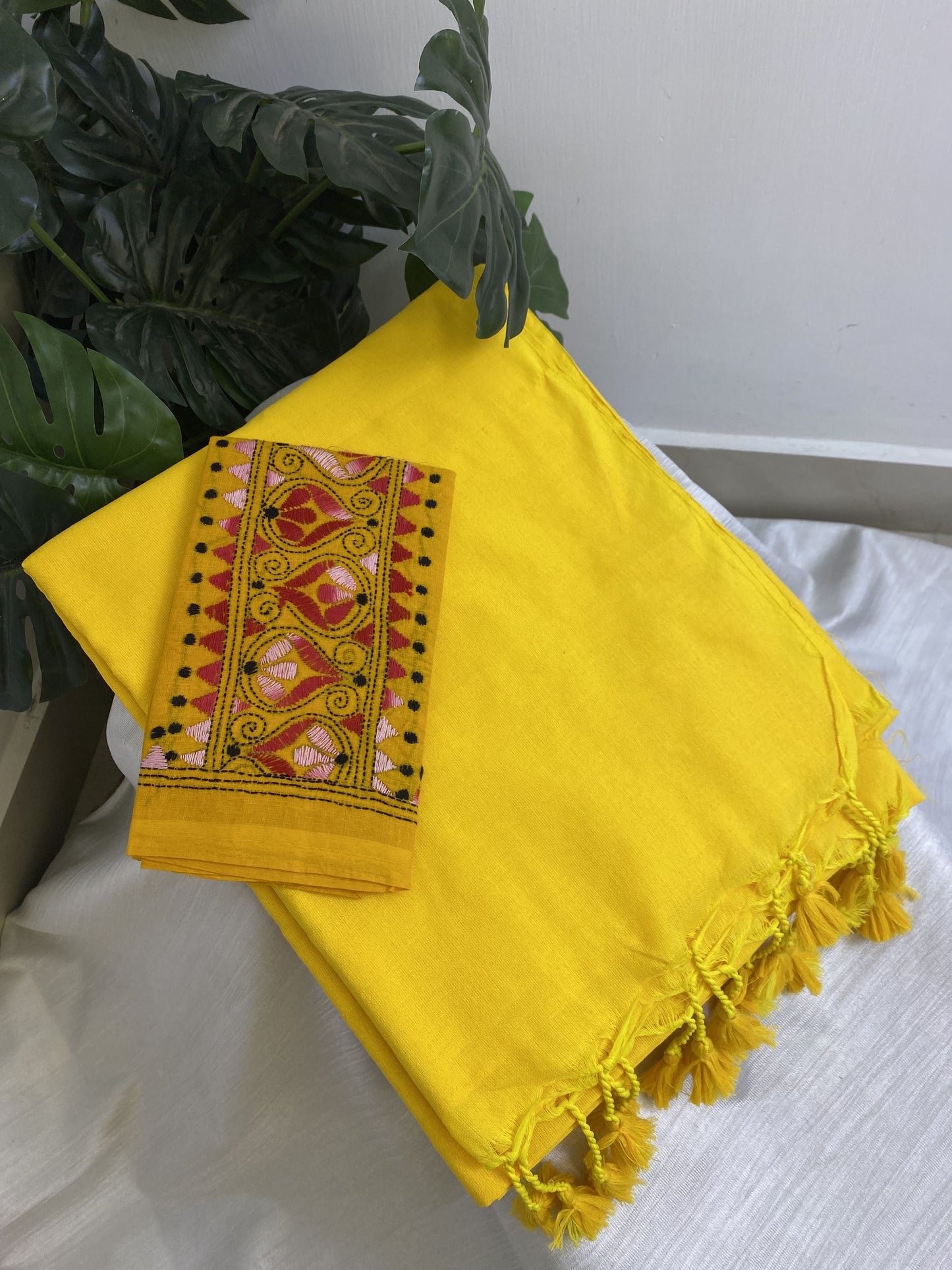 Yellow Plain Kaadhi Saree