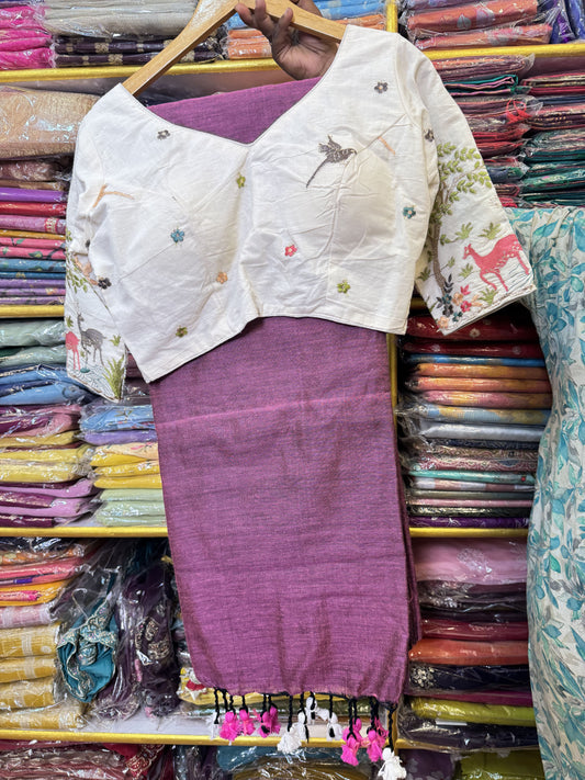 Magenta Khadi Cotton Saree With Stitched Blouse